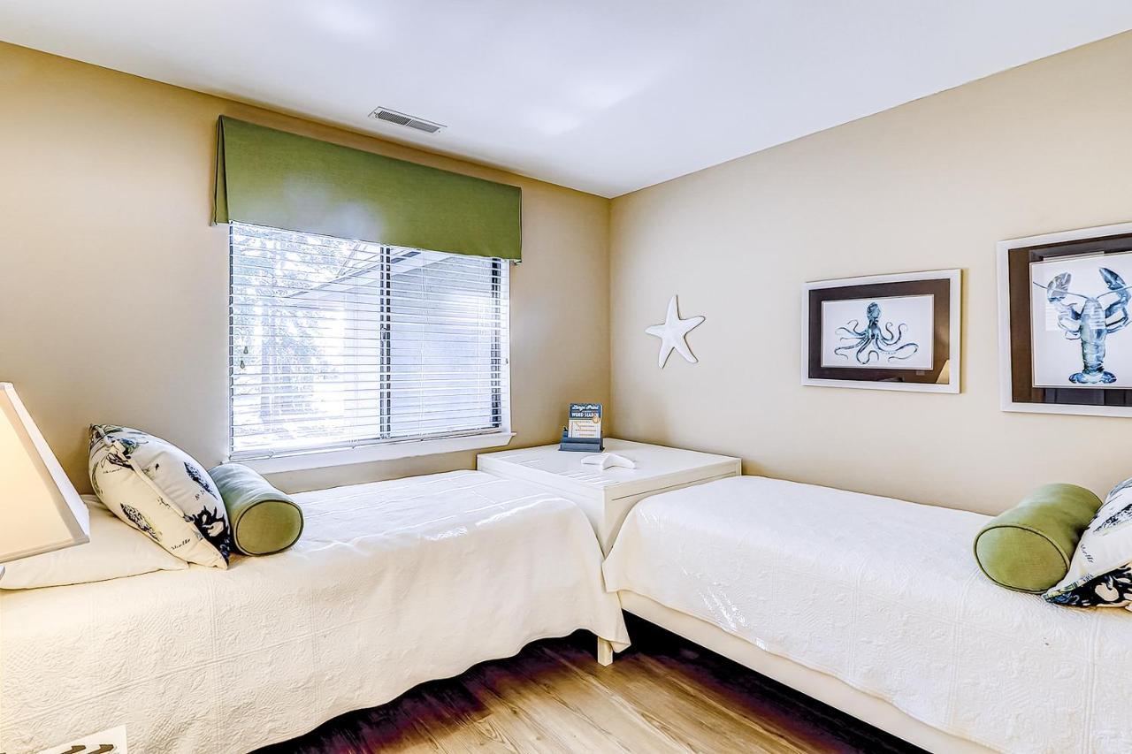 Harbour Master 103 Apartment